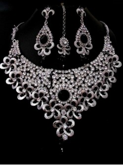 Rhodium Necklace Set